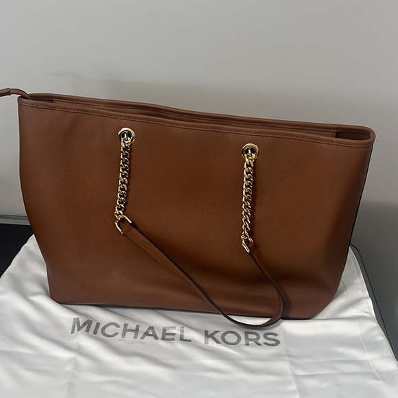 Micheal kors camel tote bag - Picture 2 of 3